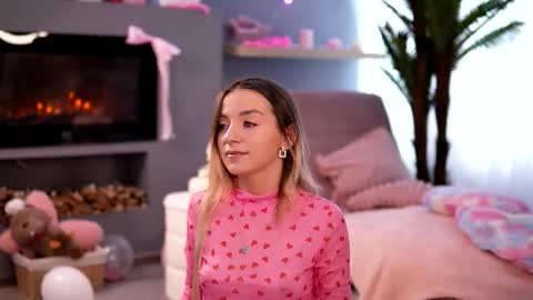 skyeyesluna online show from February 27, 4:01 am