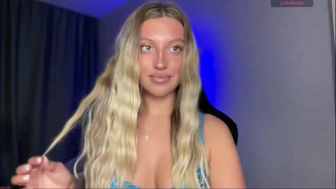 GARRY AND SOPHIA online show from September 20, 6:20 pm