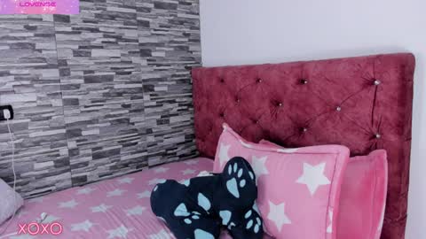 Snapshot of skyhotgirl chatting on January 28, 6:28 pm Sky online show from January 28, 6:28 pm