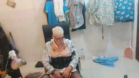 skylartgilf205565 online show from September 9, 2:27 pm
