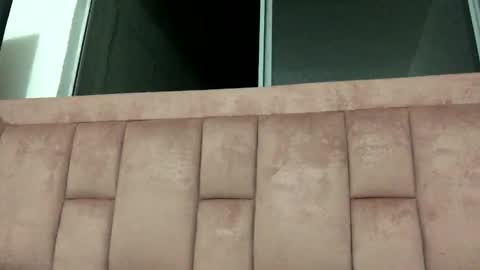 Skyler online show from December 2, 5:02 am