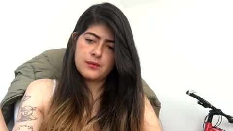 Skyler online show from April 15, 5:20 pm