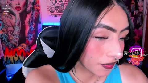 blue online show from April 10, 7:40 pm