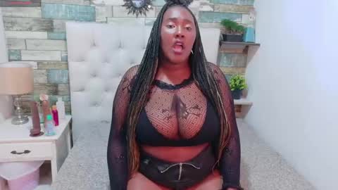 skyler_naomi online show from April 15, 2:46 pm