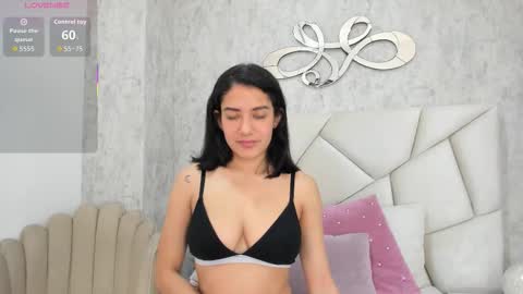 Skyler online show from January 13, 8:03 pm