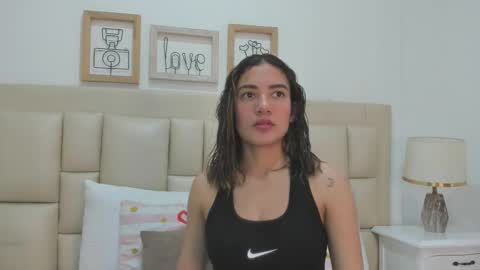 Skyler online show from February 18, 8:05 pm