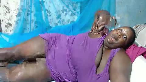 sheliah online show from October 21, 4:51 pm