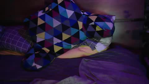 skyonetoo3 online show from February 5, 8:00 am