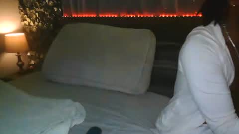 skyonetoo3 online show from November 12, 2:45 am