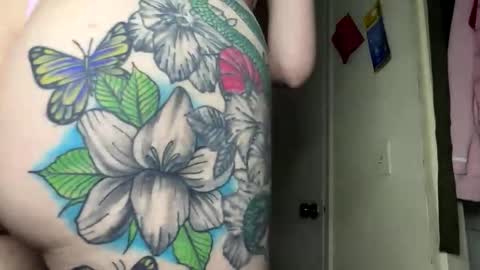 skyybarbie2025 online show from May 20, 8:48 pm
