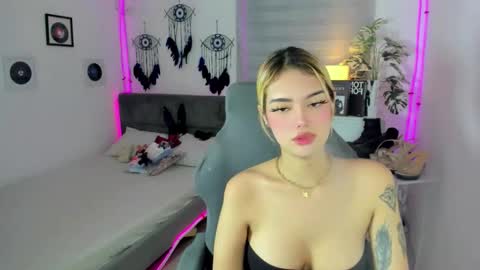 Alexandria my love online show from January 7, 8:55 pm