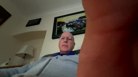 Snapshot of slave1959 chatting on January 12, 4:18 pm slave1959 online show from January 12, 4:18 pm