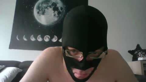 Snapshot of slaveforgodess chatting on December 2, 9:24 am slaveforgodess online show from December 2, 9:24 am