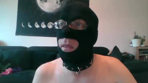 Snapshot of slaveforgodess chatting on January 31, 7:39 am slaveforgodess online show from January 31, 7:39 am
