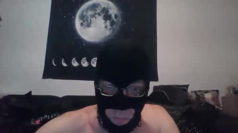 Snapshot of slaveforgodess chatting on September 14, 10:42 pm slaveforgodess online show from September 14, 10:42 pm