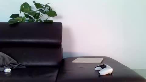 Snapshot of sleeperly chatting on October 11, 9:41 am sleeperly online show from October 11, 9:41 am