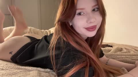 Snapshot of sleepycode002 chatting on December 3, 10:41 pm JoO online show from December 3, 10:41 pm