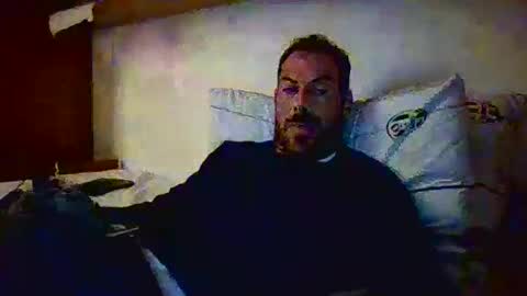 Snapshot of slevin1983 chatting on December 13, 5:43 pm slevin online show from December 13, 5:43 pm