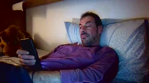 Snapshot of slevin1983 chatting on March 2, 9:11 pm slevin online show from March 2, 9:11 pm