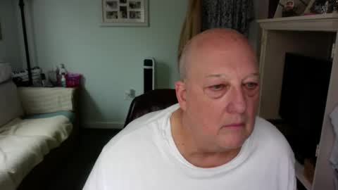 Snapshot of slick50000 chatting on March 2, 8:04 pm slick50000 online show from March 2, 8:04 pm