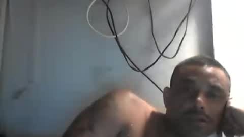 slickstre online show from June 22, 5:37 am