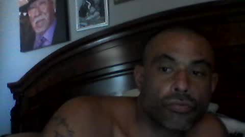 slickstre online show from August 9, 8:47 pm