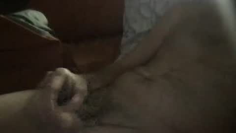 Snapshot of slienthear83 chatting on January 11, 8:00 am slienthear83 online show from January 11, 8:00 am