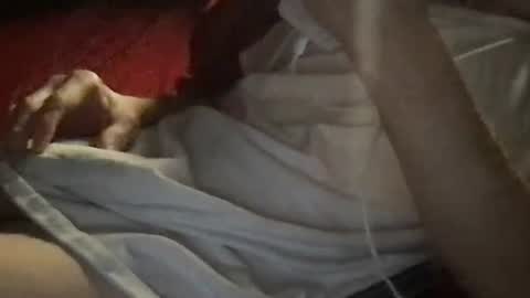 Snapshot of slienthear83 chatting on February 28, 8:31 am slienthear83 online show from February 28, 8:31 am