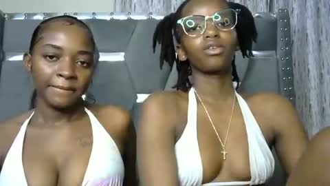 Snapshot of slim_4cutie chatting on September 29, 12:21 pm cutie online show from September 29, 12:21 pm