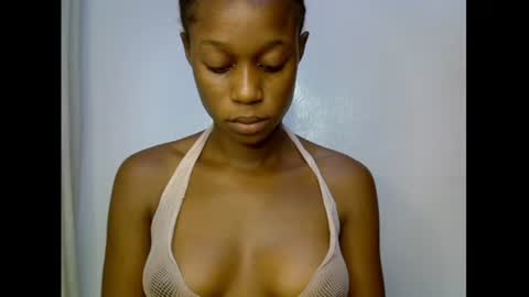 Snapshot of slim_candy12 chatting on July 7, 7:09 am Lily online show from July 7, 7:09 am