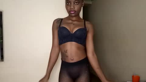 slim_desire online show from November 19, 12:21 am