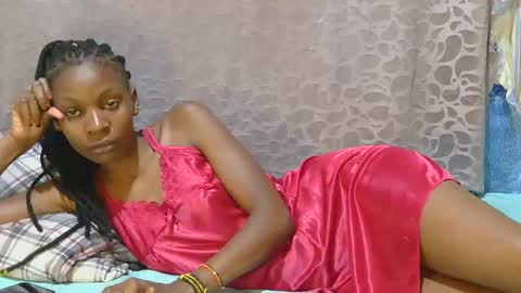 Snapshot of slim_girl01 chatting on December 27, 4:43 pm slim_girl01 online show from December 27, 4:43 pm