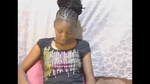 Snapshot of slim_girl01 chatting on January 15, 7:12 pm slim_girl01 online show from January 15, 7:12 pm