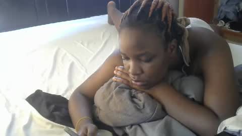 Snapshot of slim_joy chatting on February 18, 12:06 pm slim_joy online show from February 18, 12:06 pm