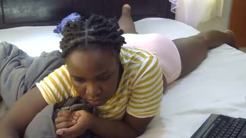 Snapshot of slim_joy chatting on March 12, 12:15 pm slim_joy online show from March 12, 12:15 pm