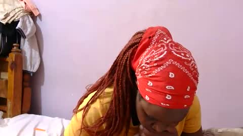 Snapshot of slim_joy chatting on June 2, 7:43 am slim_joy online show from June 2, 7:43 am