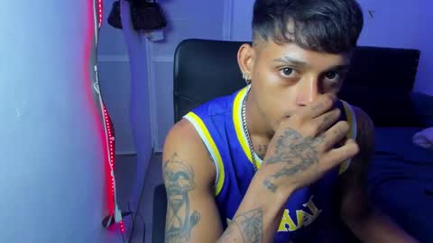 Snapshot of slim_master12 chatting on January 7, 3:57 am slim_master12 online show from January 7, 3:57 am