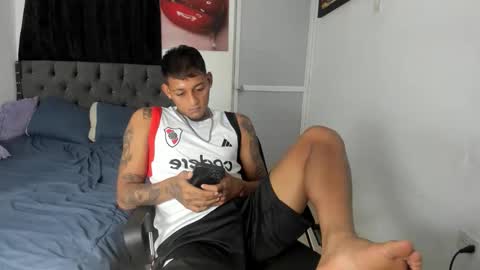slim_master12 online show from May 14, 11:55 pm
