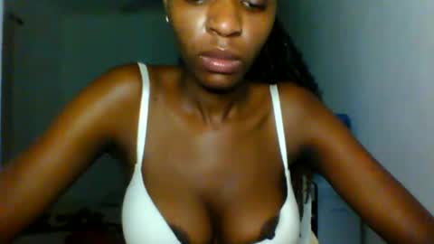 slimandthick1 online show from March 6, 12:40 am