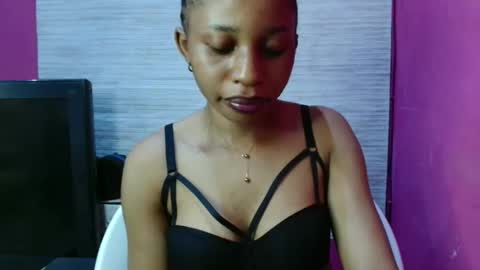 Snapshot of slimass31 chatting on May 17, 12:56 pm slimass31 online show from May 17, 12:56 pm