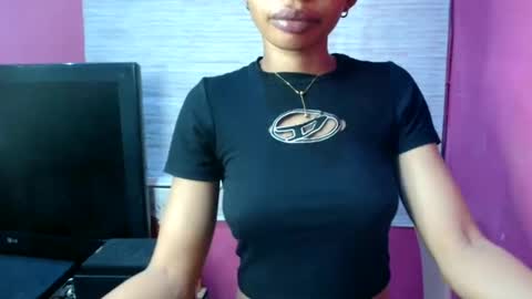 Snapshot of slimass31 chatting on May 22, 2:01 pm slimass31 online show from May 22, 2:01 pm