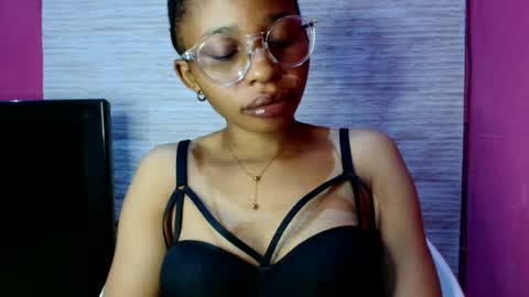 slimass31 online show from July 17, 9:41 pm