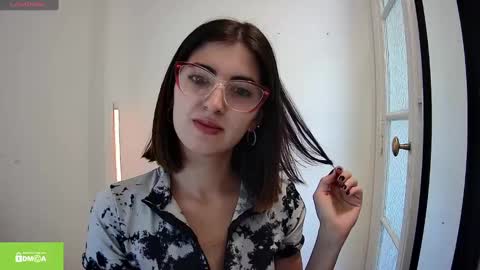 Snapshot of slimbaby69 chatting on December 11, 1:49 pm Ivi online show from December 11, 1:49 pm