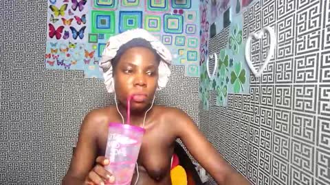 slimzyxdoll online show from November 19, 10:21 pm