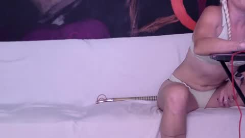 Snapshot of slip_inslide chatting on July 15, 10:37 pm slip_inslide online show from July 15, 10:37 pm