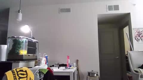 Snapshot of slipinside3 chatting on November 28, 6:10 pm Matt online show from November 28, 6:10 pm