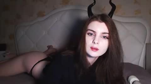 Snapshot of sloomonata chatting on November 19, 12:10 am sloomonata online show from November 19, 12:10 am