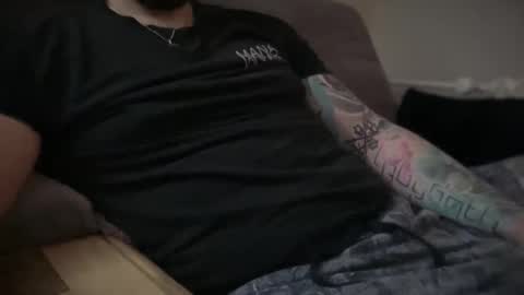 just chillin online show from October 18, 7:03 pm