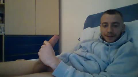 Snapshot of slowlo98 chatting on January 20, 2:36 pm Steven online show from January 20, 2:36 pm
