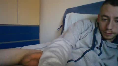 Snapshot of slowlo98 chatting on January 21, 1:43 pm Steven online show from January 21, 1:43 pm